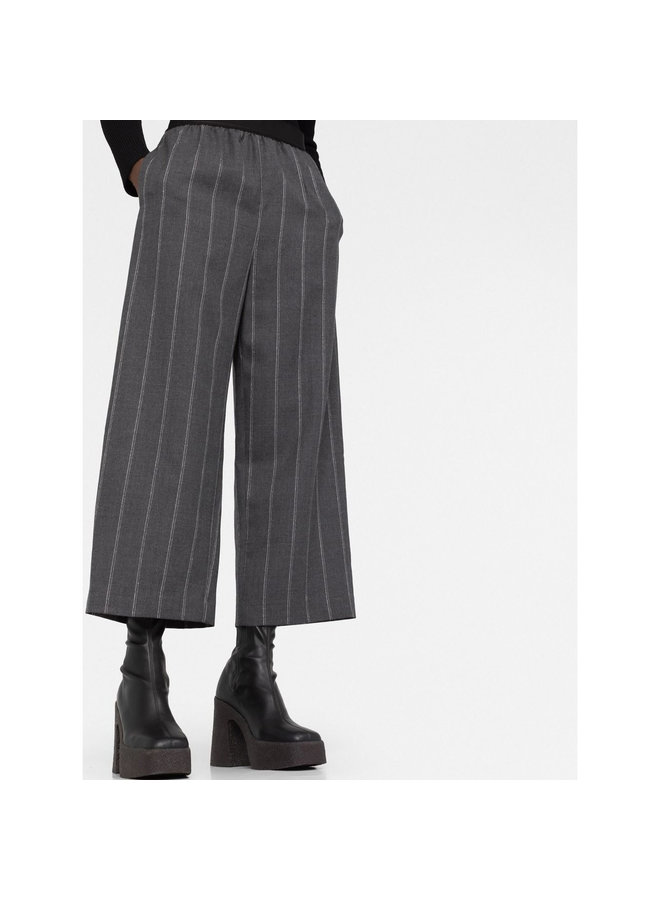 Pinstripe Cropped Pants in Grey Melange