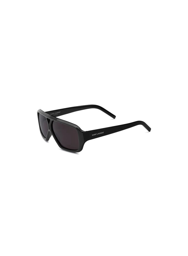 Pilot Frame Sunglasses in Black