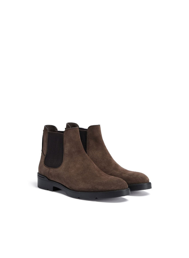 Chelsea Ankle Boots in Dark Brown