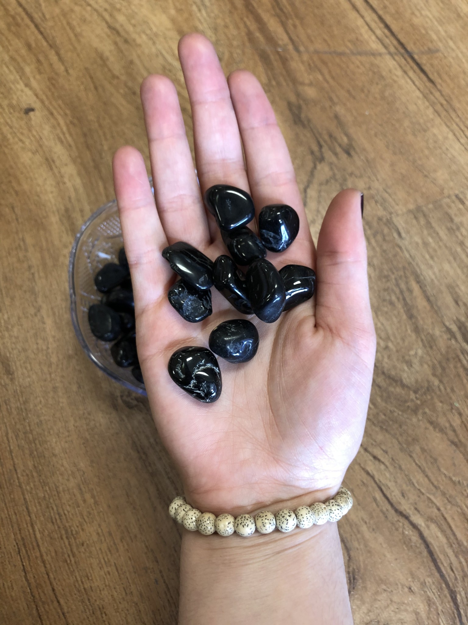 STONE BLACK TOURMALINE TUMBLED MEDIUM