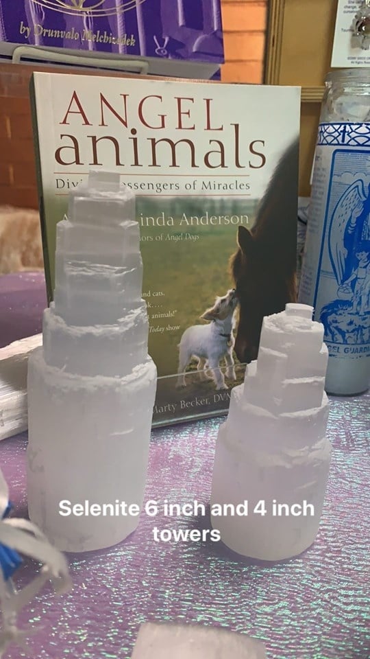 STONE SELENITE TOWER 6 INCHES