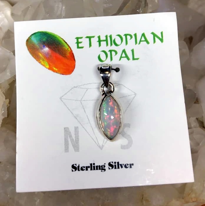 PENDANT ETHIOPIAN OPAL TEAR DROP