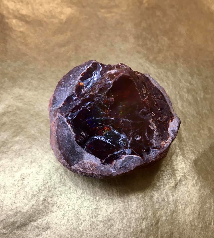 STONE CHOCOLATE OPAL FROM ETHIOPIA'S YITA RIDGE, MEDIUM