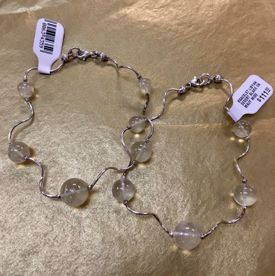 Bracelet Libyan Desert Glass On Wavy Wire The Bag Lady Intuitive Gifts