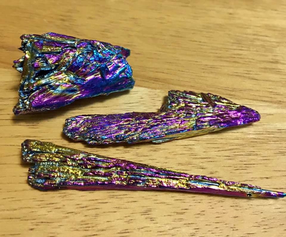 STONE TITANIUM AURA KYANITE LARGE