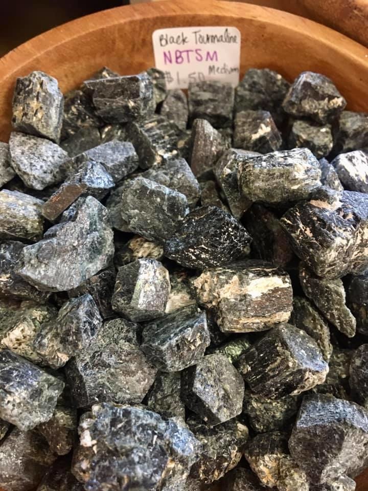 STONE BLACK TOURMALINE RAW MEDIUM