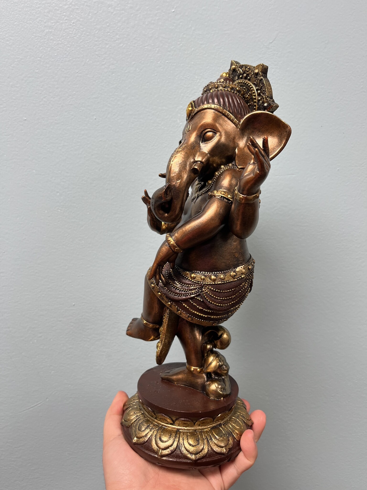 STATUE GANESHA BRONZE COLOR ON BASE