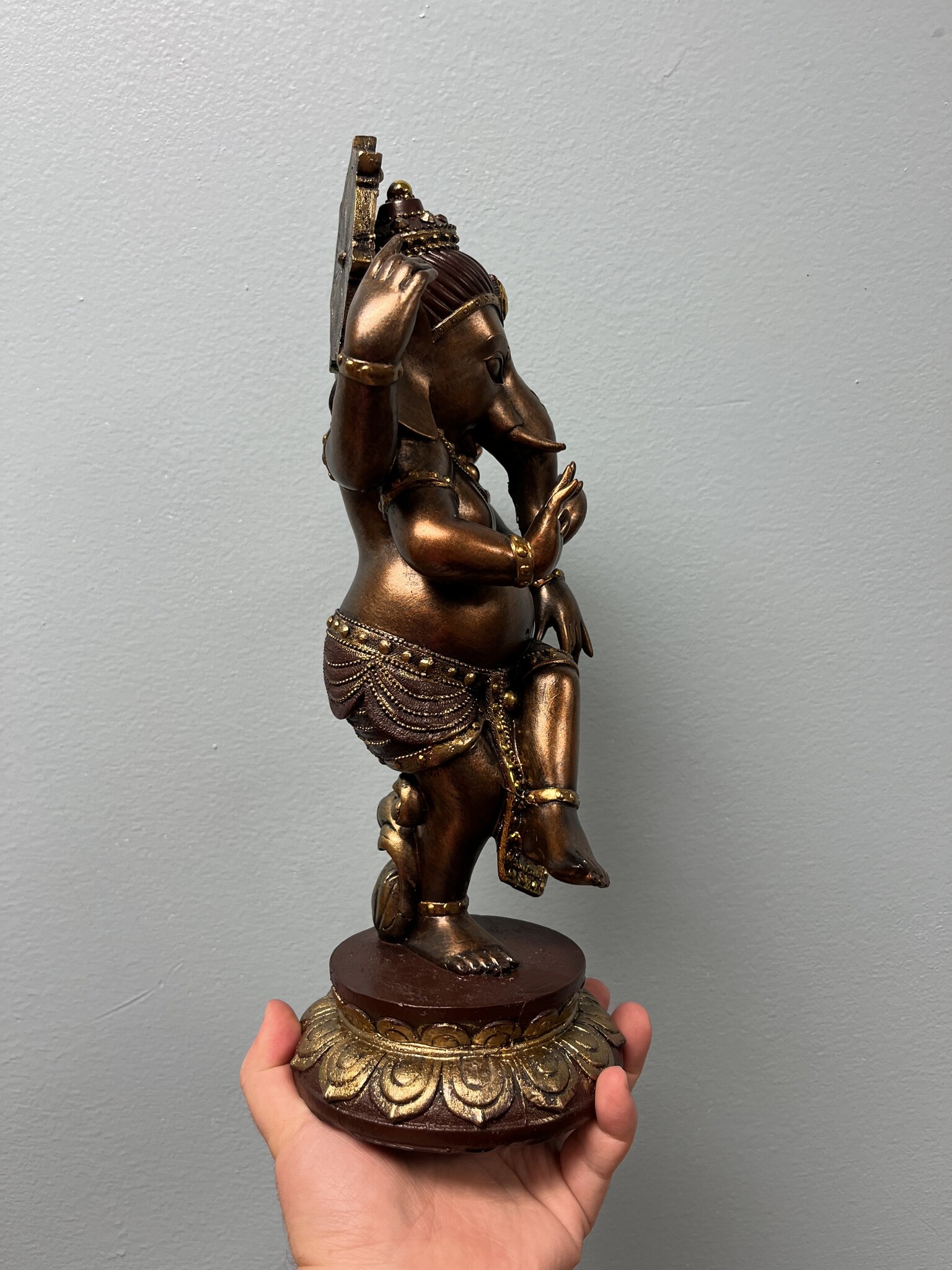 STATUE GANESHA BRONZE COLOR ON BASE