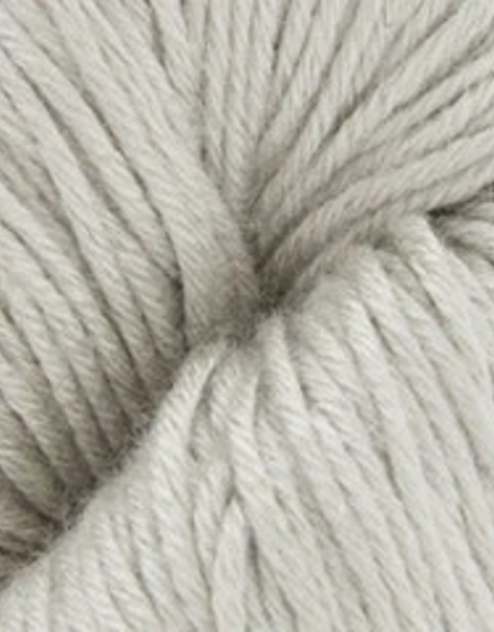 Universal Yarn Magnolia