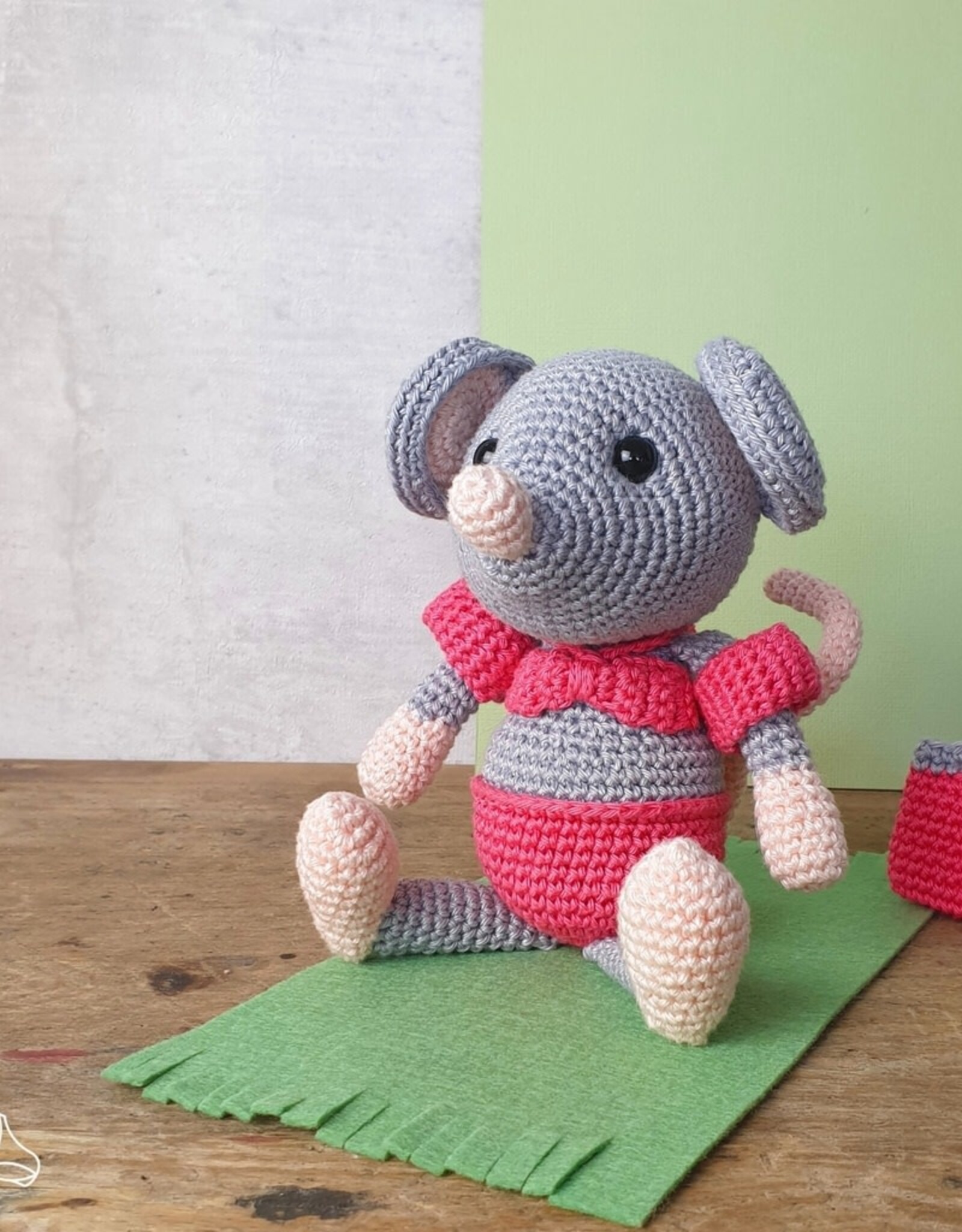 Hardicraft DIY Crochet Kit