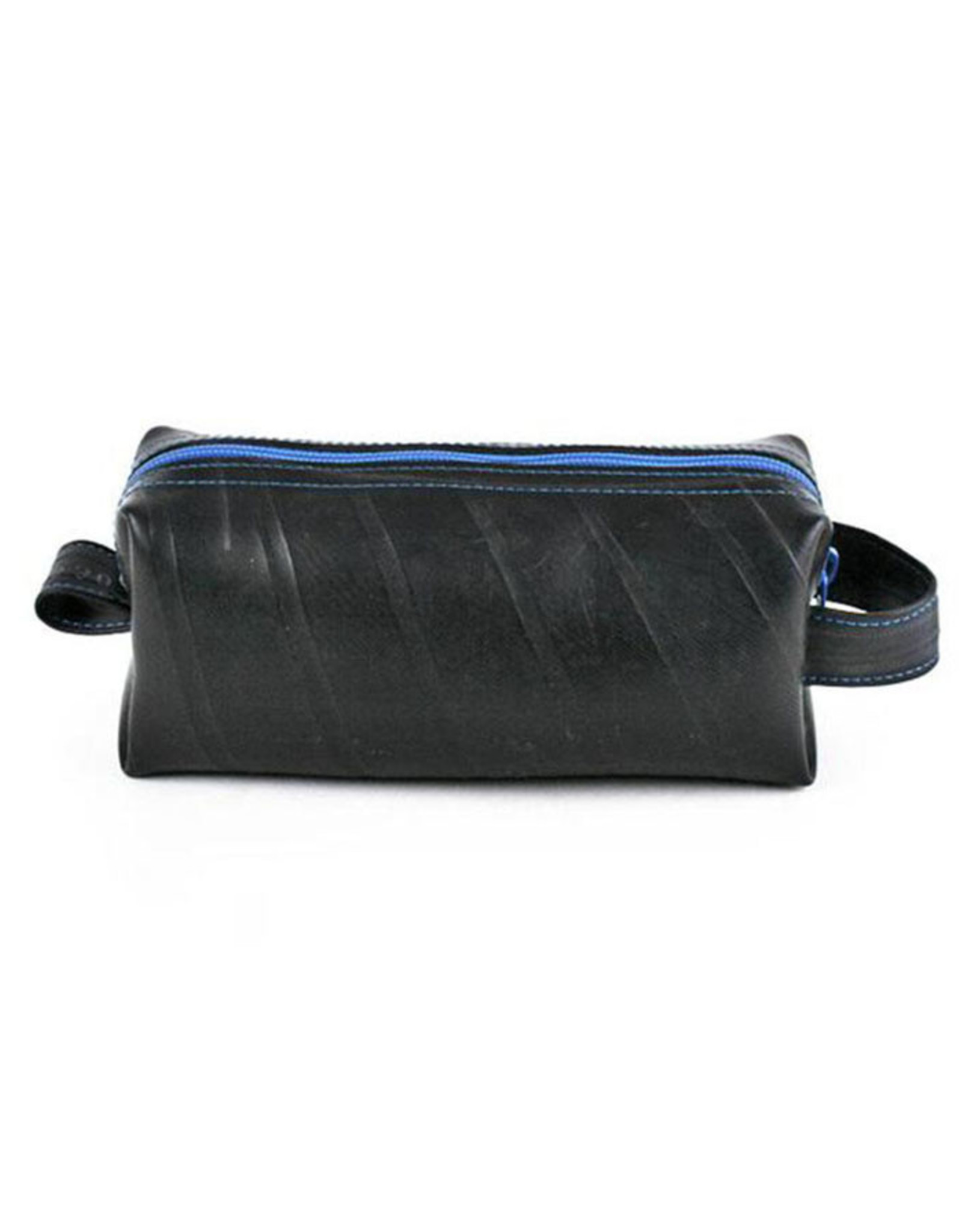 cat with knapensacark