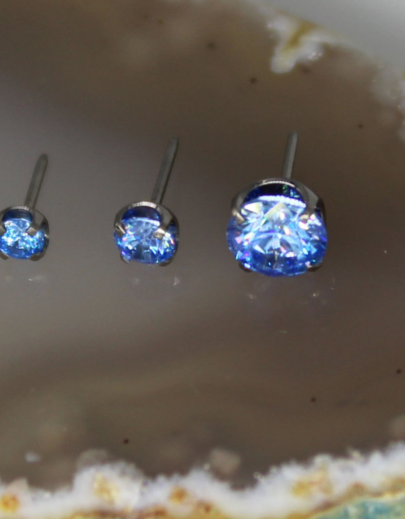 Neometal Prong set Arctic Blue CZ Titanium