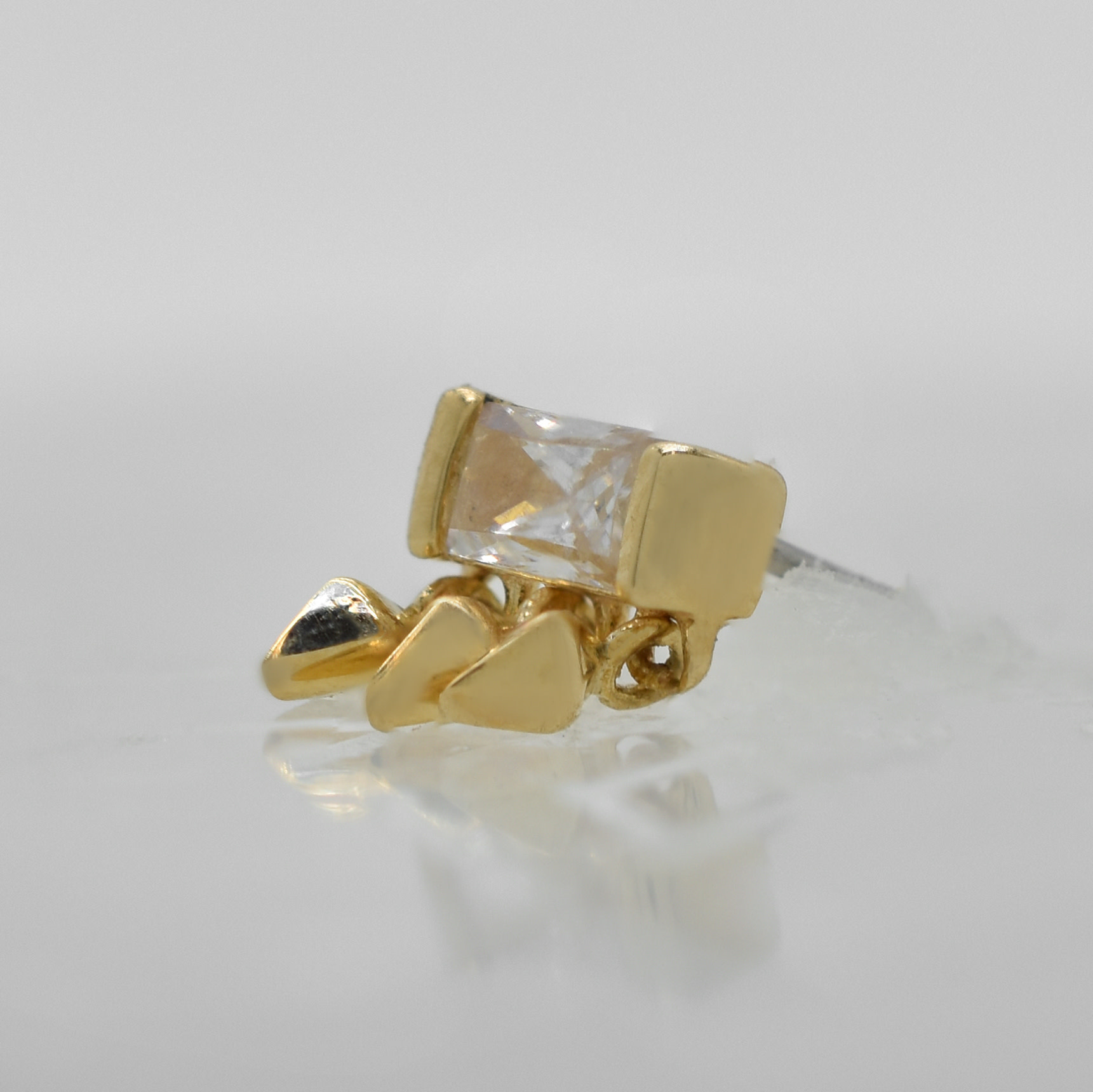 Buddha Jewelry threadless Aspen with CZ YG Enigma Professional