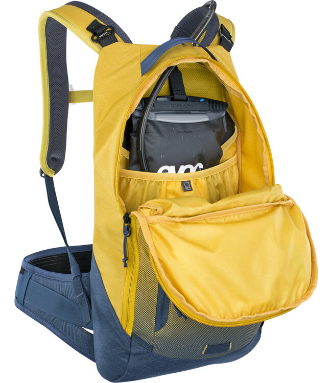 Evoc Trail Pro 10 Backpack Curry / Denim L/XL 10L