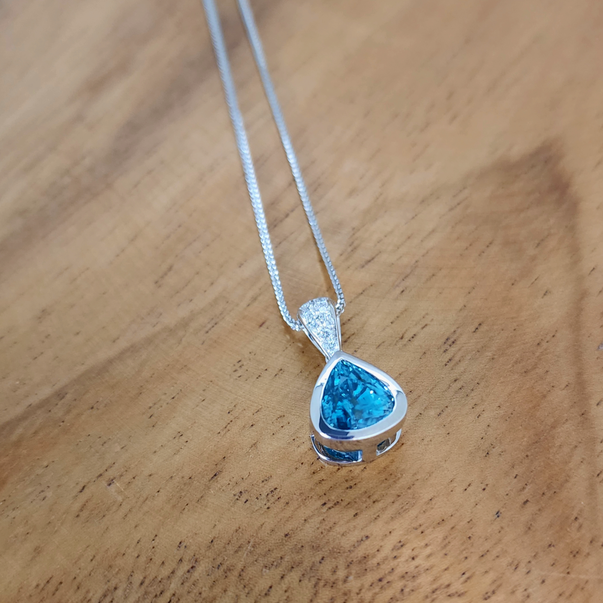 Gemstone Necklace - Blue Lace Agate
