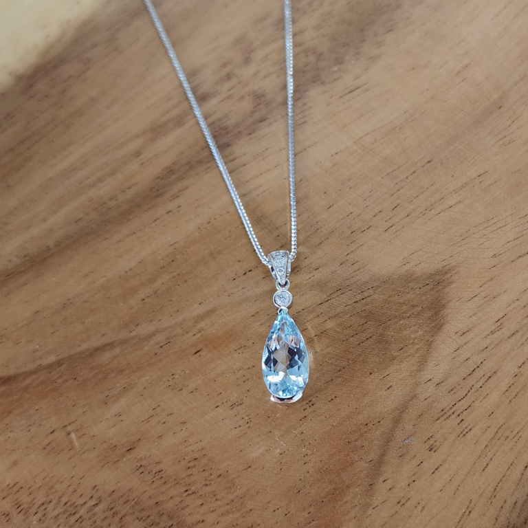 Aquamarine Pear-Shaped Pendant (pendant only)