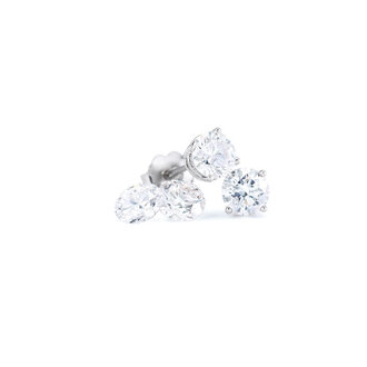 Expressions Jewelers Natural Classic Diamond Studs