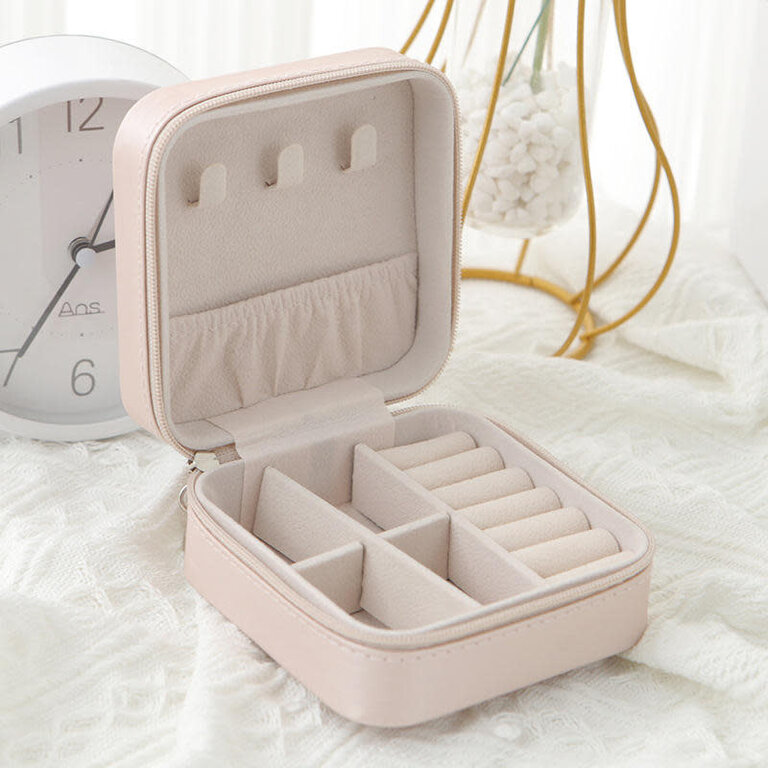 Expressions Jewelers Travel Jewelry Case