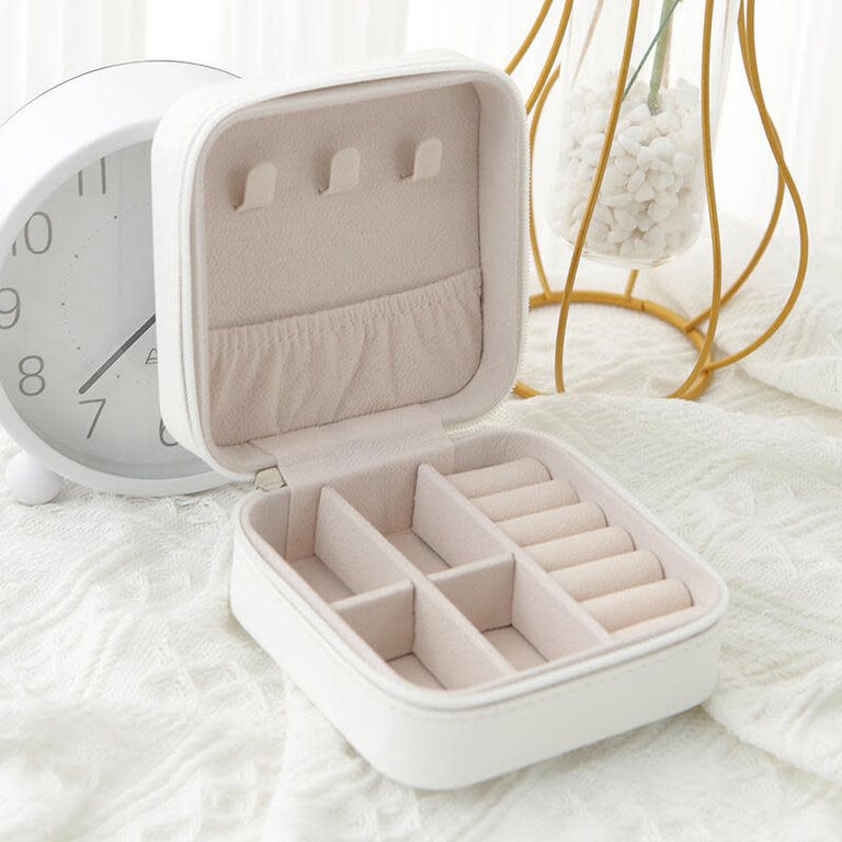 Expressions Jewelers Travel Jewelry Case