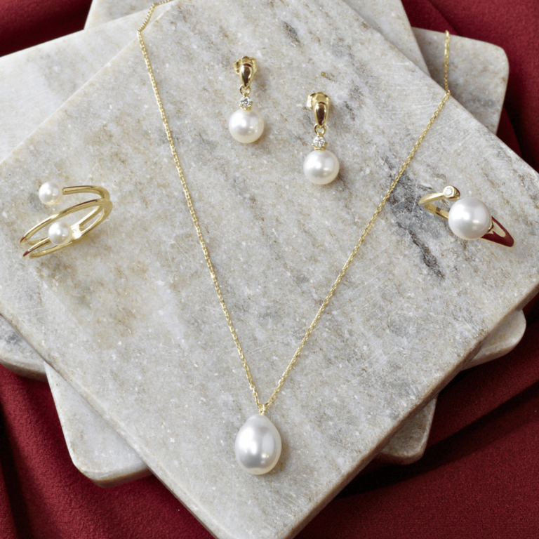 South Sea Oblong Pearl Pendant with 14k Chain