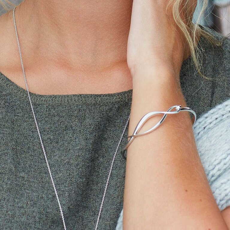 Kit Heath Entwine Twine Twist Hinged Bangle