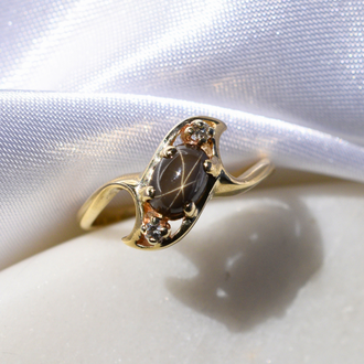 Estate Collection Estate Black Star Stone Ring