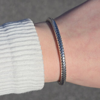 Expressions Jewelers Silver Woven Mesh Bracelet Expressions Jewelers Silver Woven Mesh Bracelet