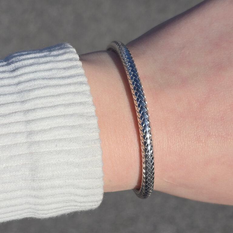 Expressions Jewelers Silver Woven Mesh Bracelet