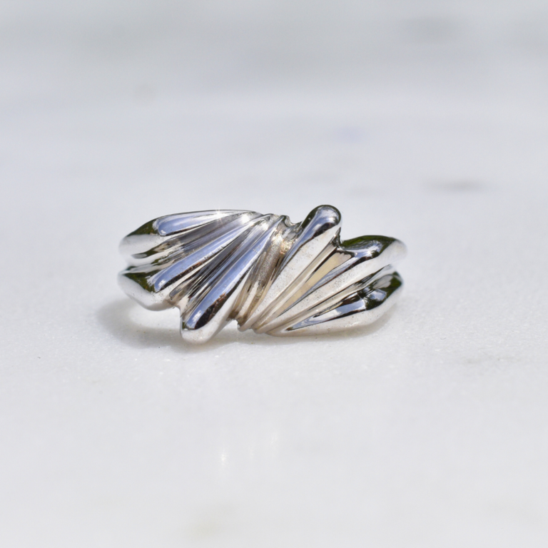 Expressions Jewelers 14K White Gold Sculpted Ridge Ring