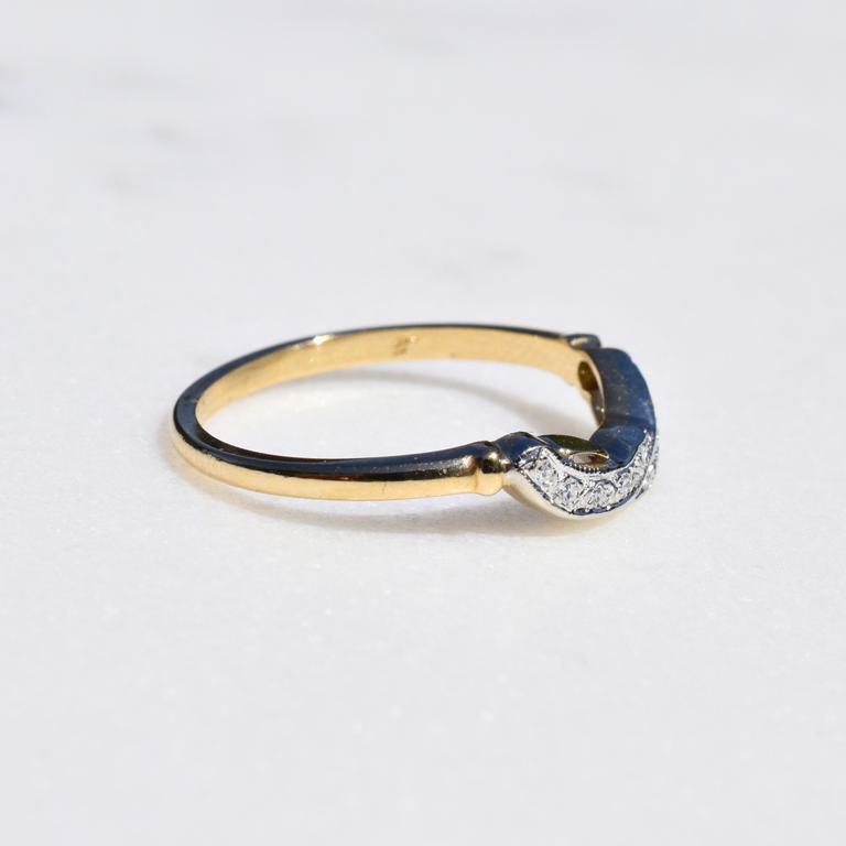 Estate Vintage-Style Wedding Set