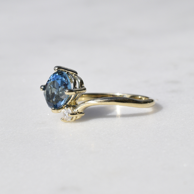 Estate Collection 14K London Blue Topaz & Diamond Ring