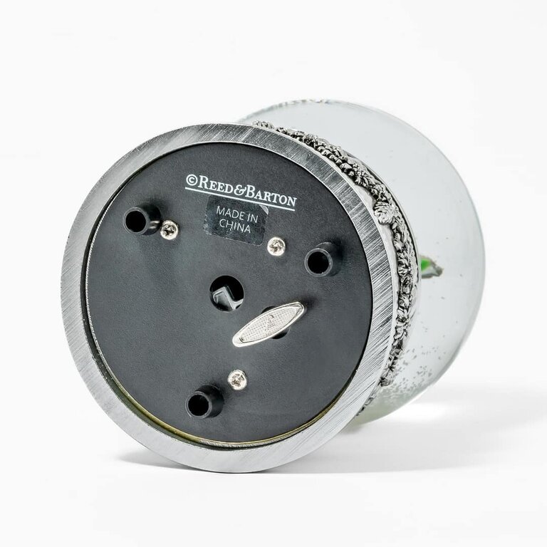 Expressions Jewelers Snowman Musical Snow Globe