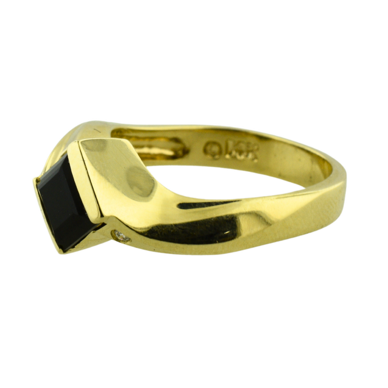 Estate Collection Estate Bypass Ring with Black Center