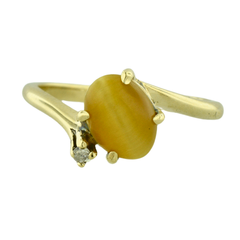 Estate Collection Estate Golden Cat’s-Eye Ring