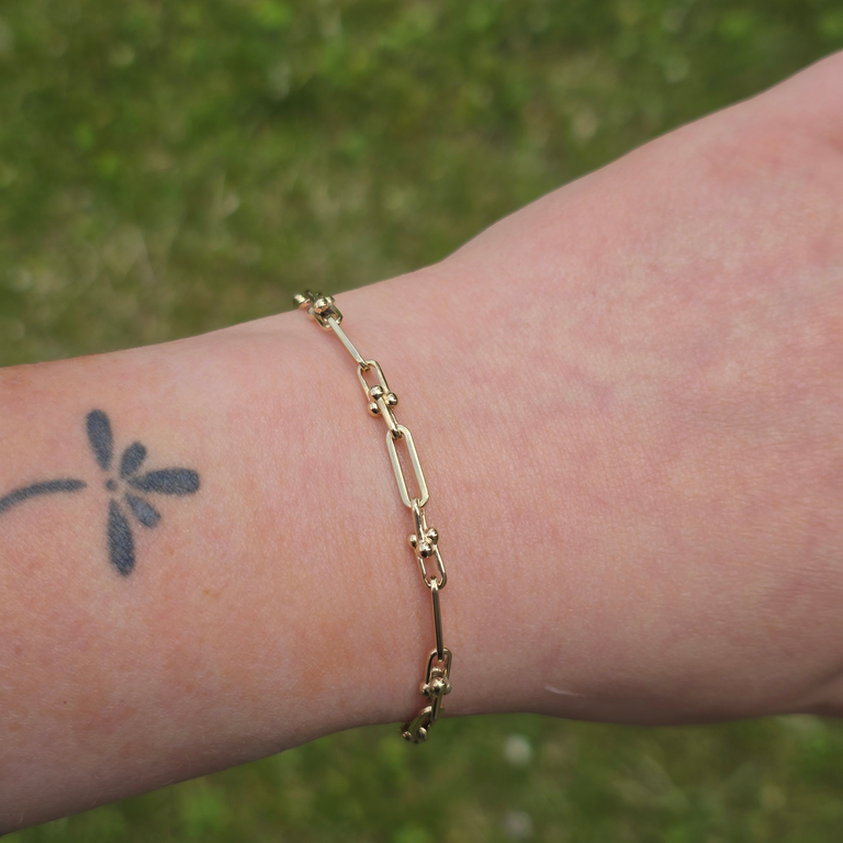 Expressions Jewelers 14K Yellow Gold Paperclip and Stirrup Link Bracelet