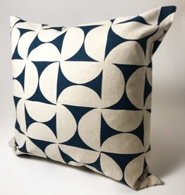 PILLOW COVER 20x20 BLUE PINWHEEL