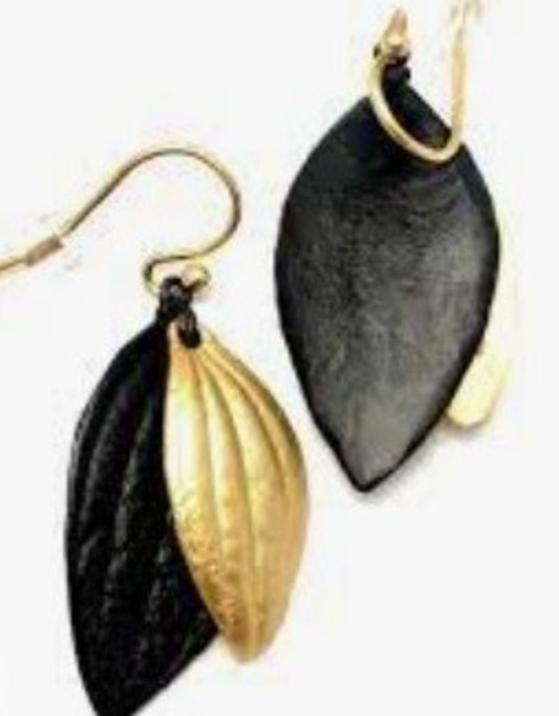 PIPER DOUBLE LEAF WIRE EARRING