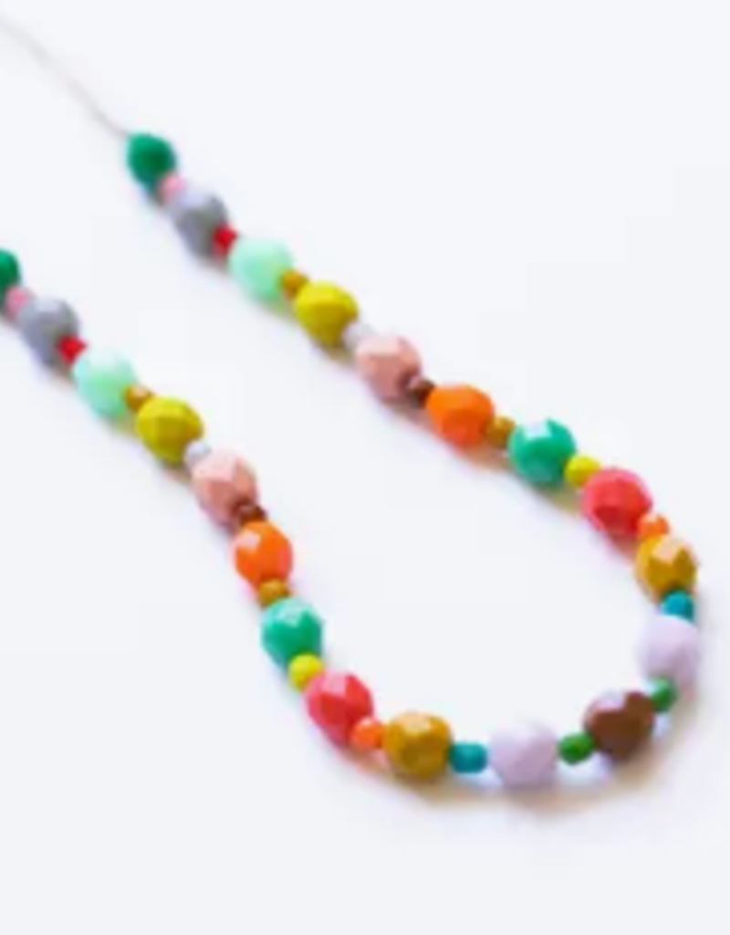 NEST PRETTY THINGS COLORFUL STATEMENT BEAD NECKLACE