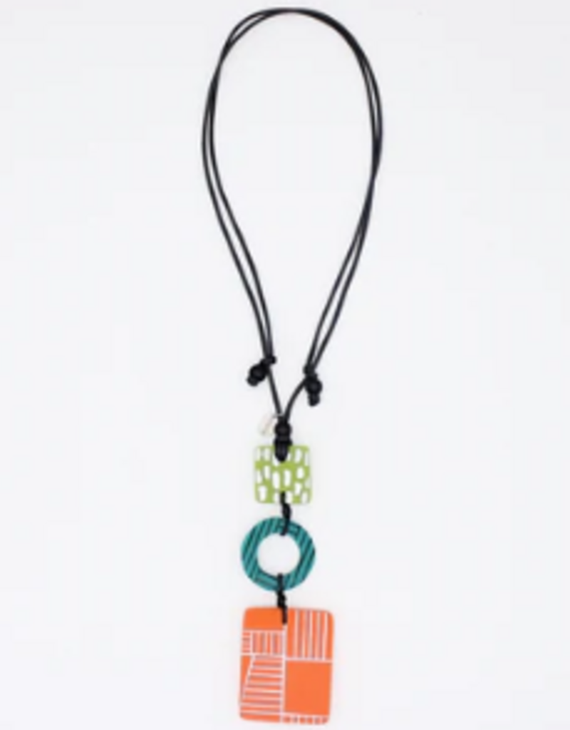ORANGE GEOVIBE PENDANT NECKLACE