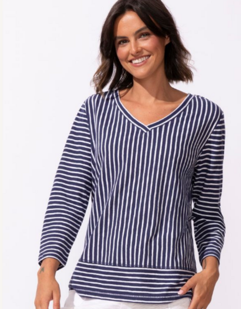 ESCAPE BY HABITAT EASY VNECK T