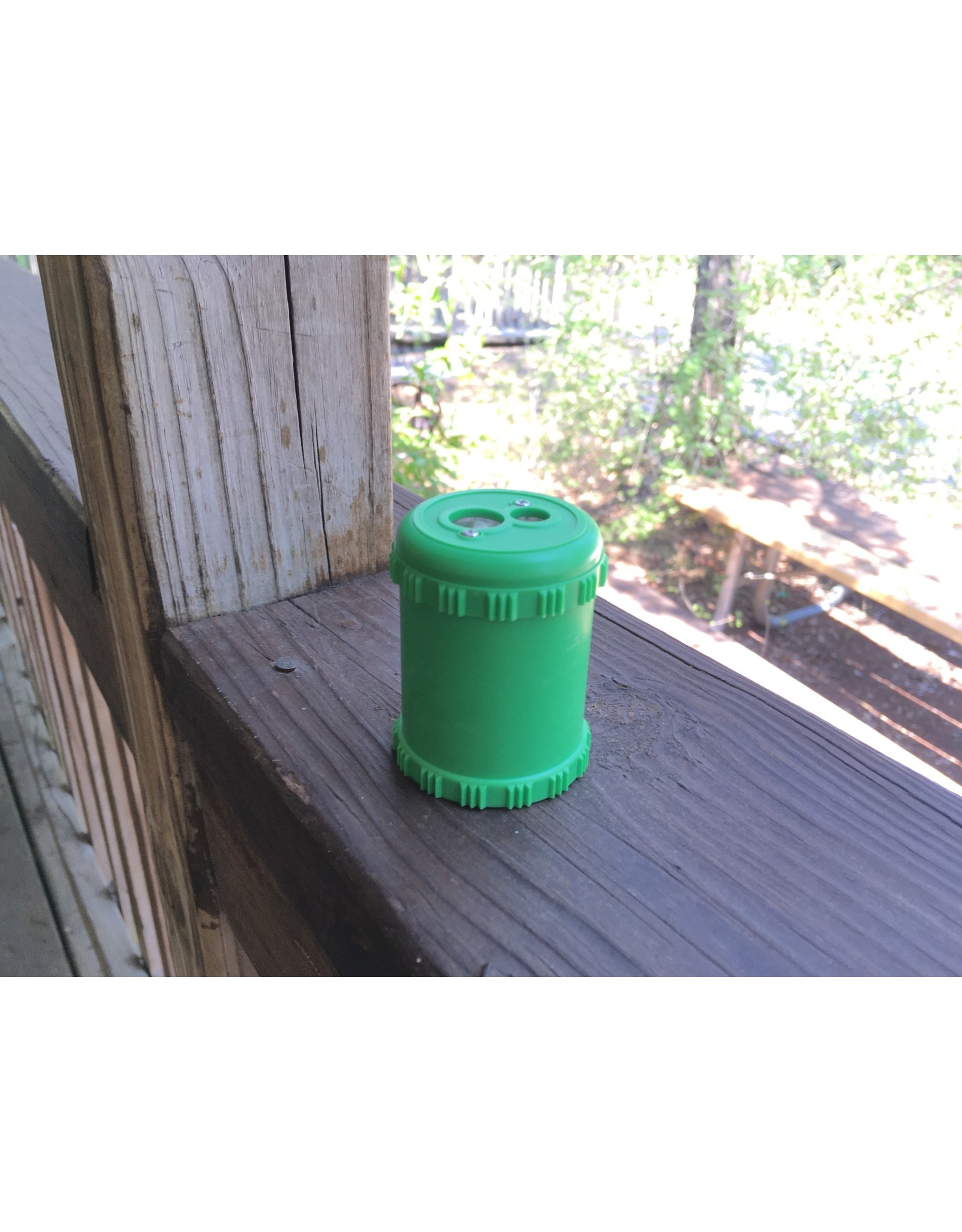 Green Dual Sharpener with Two-Hole Drum