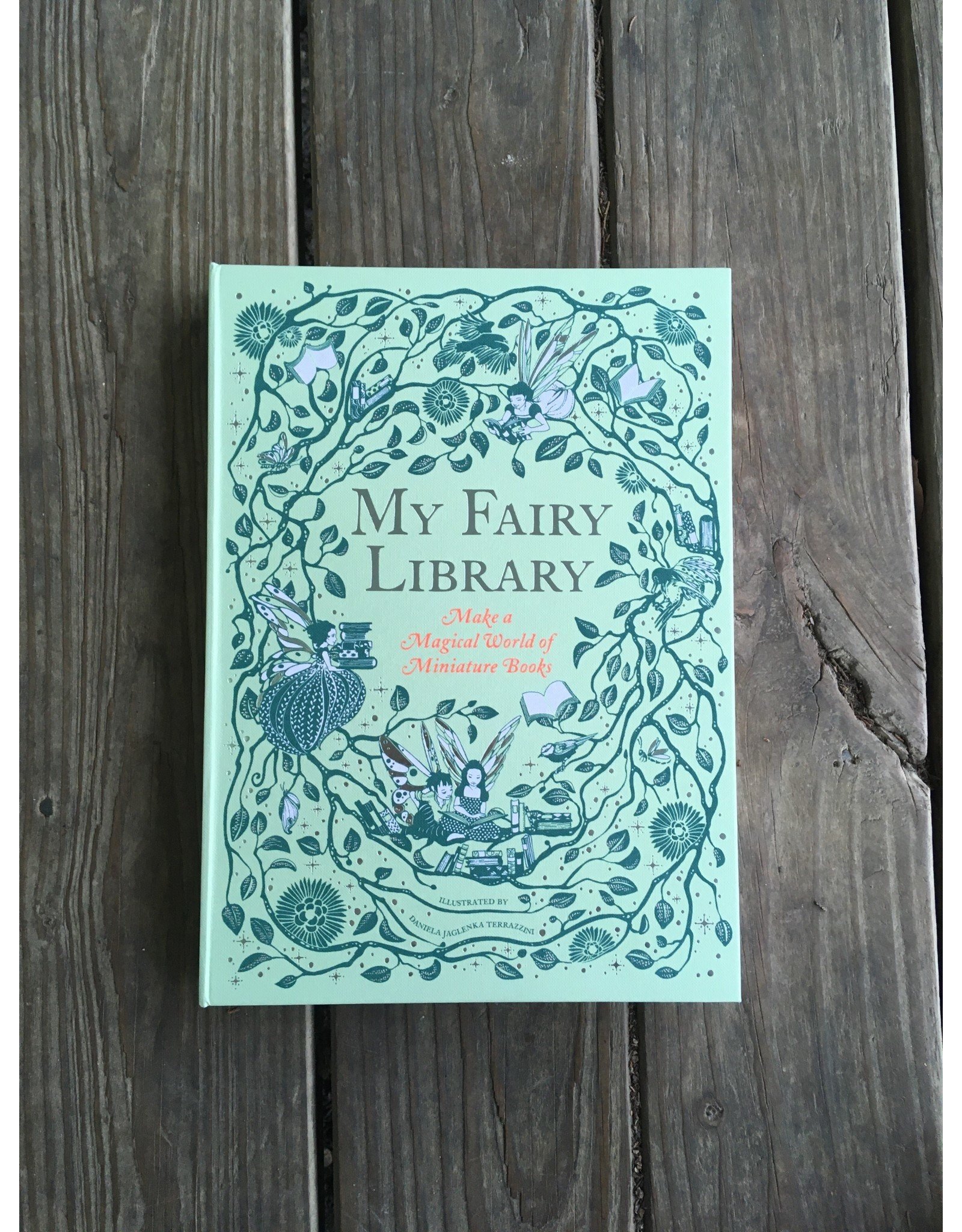 My Fairy Library: Make Miniature Books