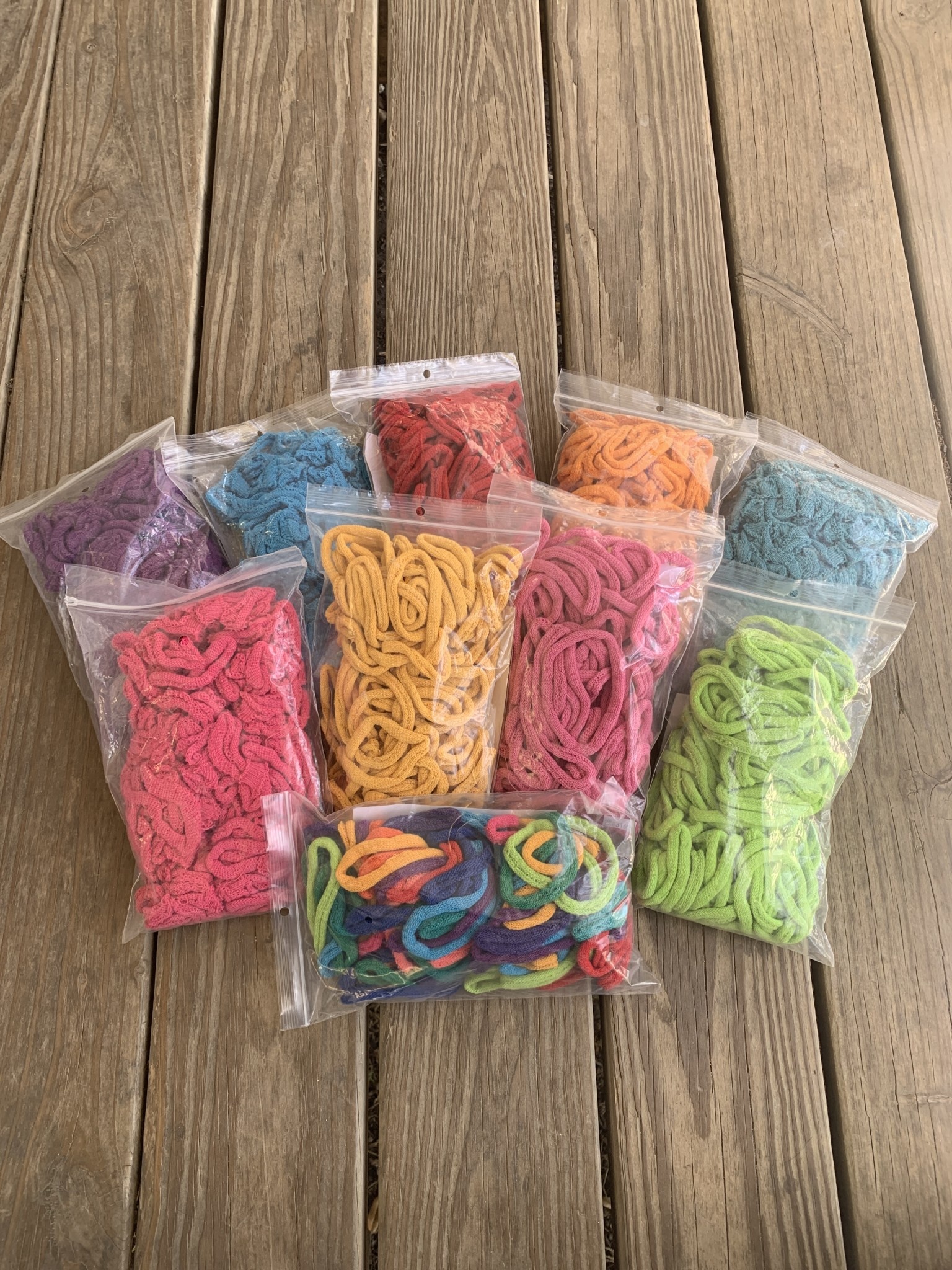 https://cdn.shoplightspeed.com/shops/635631/files/43849990/cotton-loops-for-potholder-loom.jpg