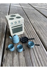 Madam Blue's Favorites. Mouse Oven - Maileg