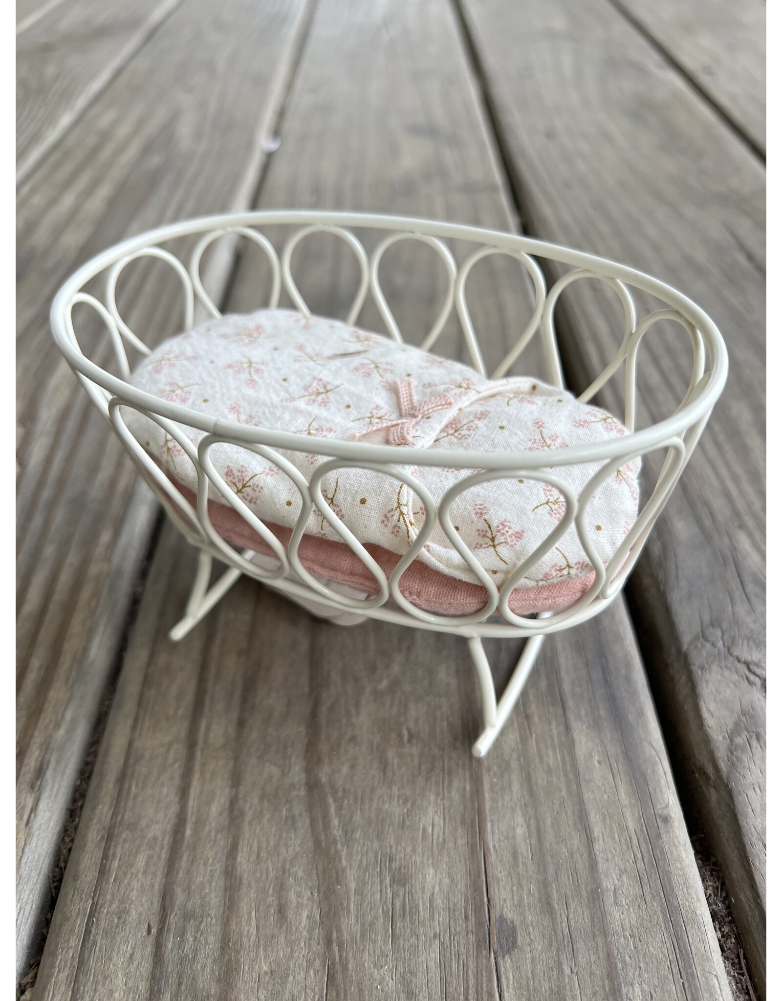Cradle with Bedding. Rose. Maileg 2023