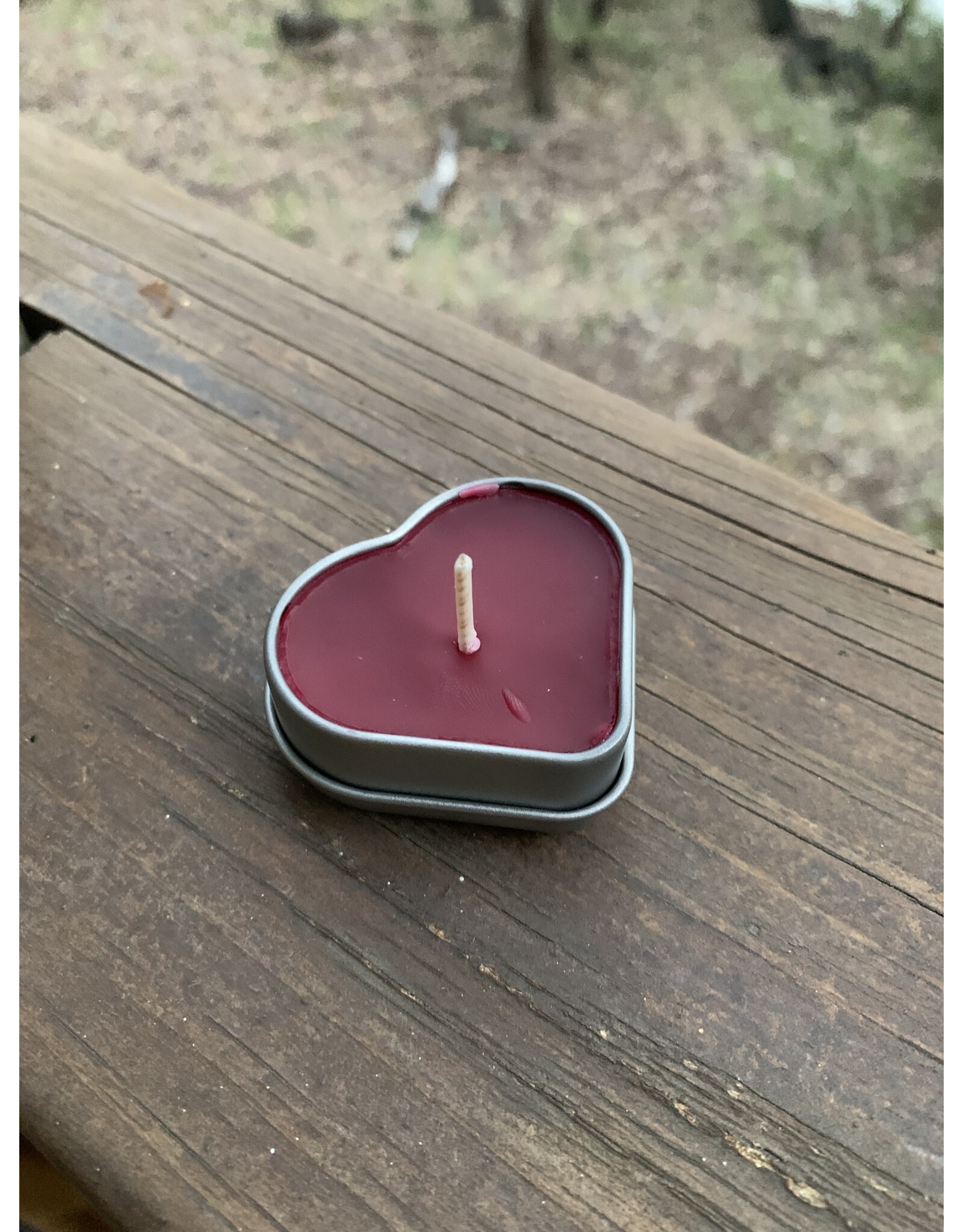 Aromatherapy Heart Tin - Beeswax. Cinnamon scent