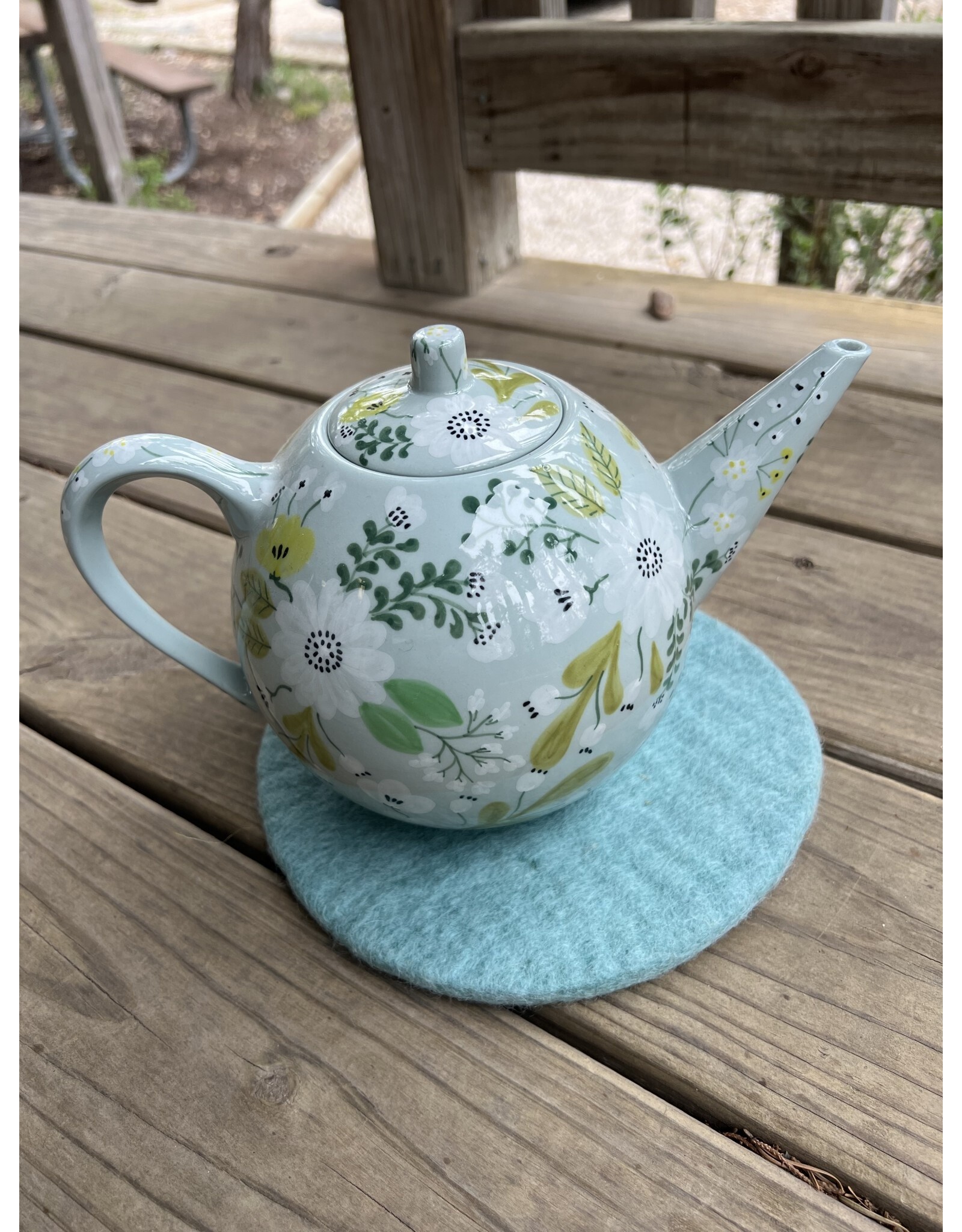 Bloomsbury Tea Pot 24 oz