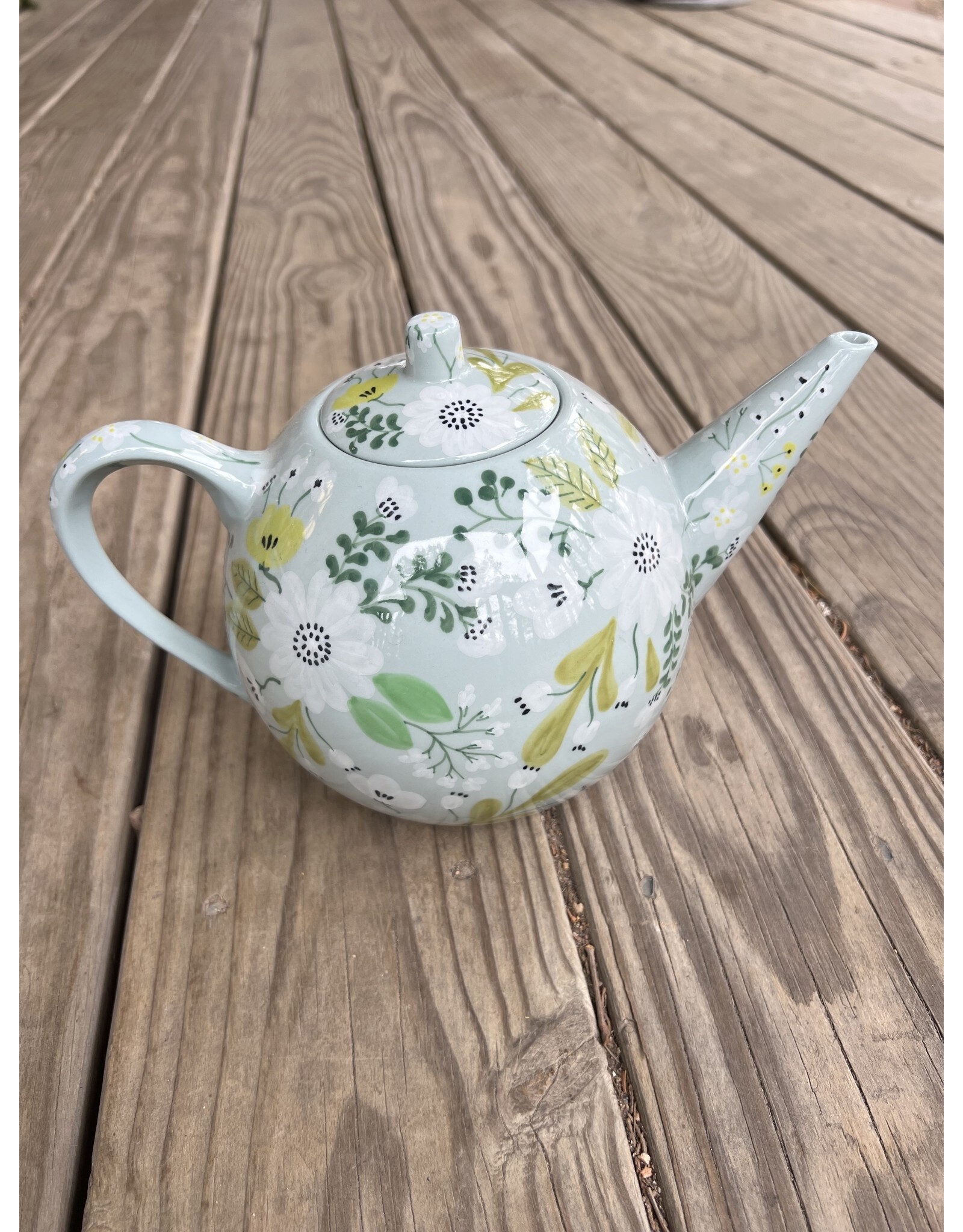 Bloomsbury Tea Pot 24 oz