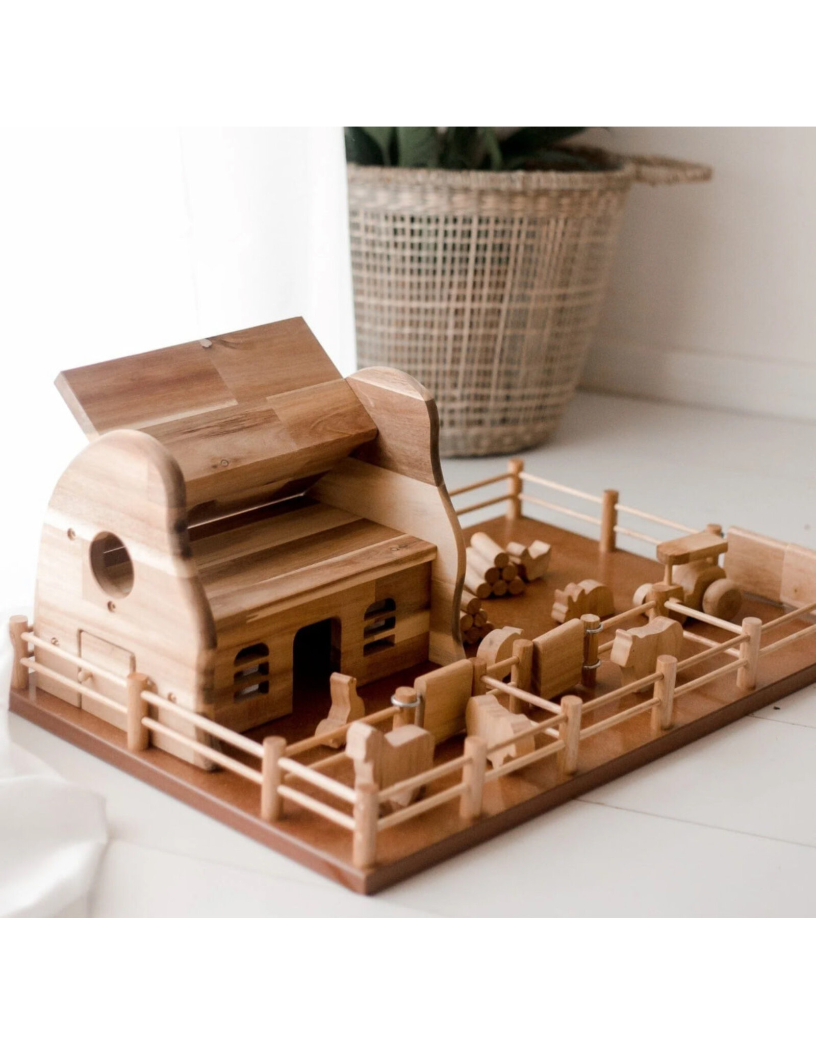 Farm Barn - Q Toys. Local Pick Up Only