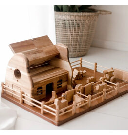 Farm Barn - Q Toys. Local Pick Up Only